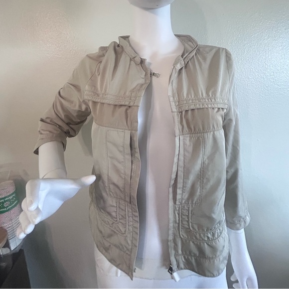 Elie Tahari 2 Piece Jacket - Picture 9 of 11